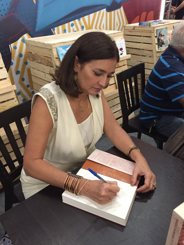 Cristina Serra - Autora Aspas & Vírgulas